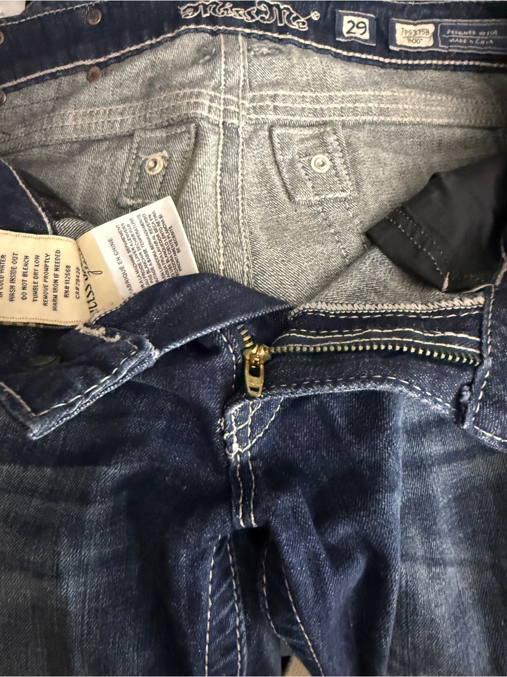 Miss Me Dark Blue Embellished Flare Jeans Sz 29” Jr | FAIR UC - Picture 8 of 10